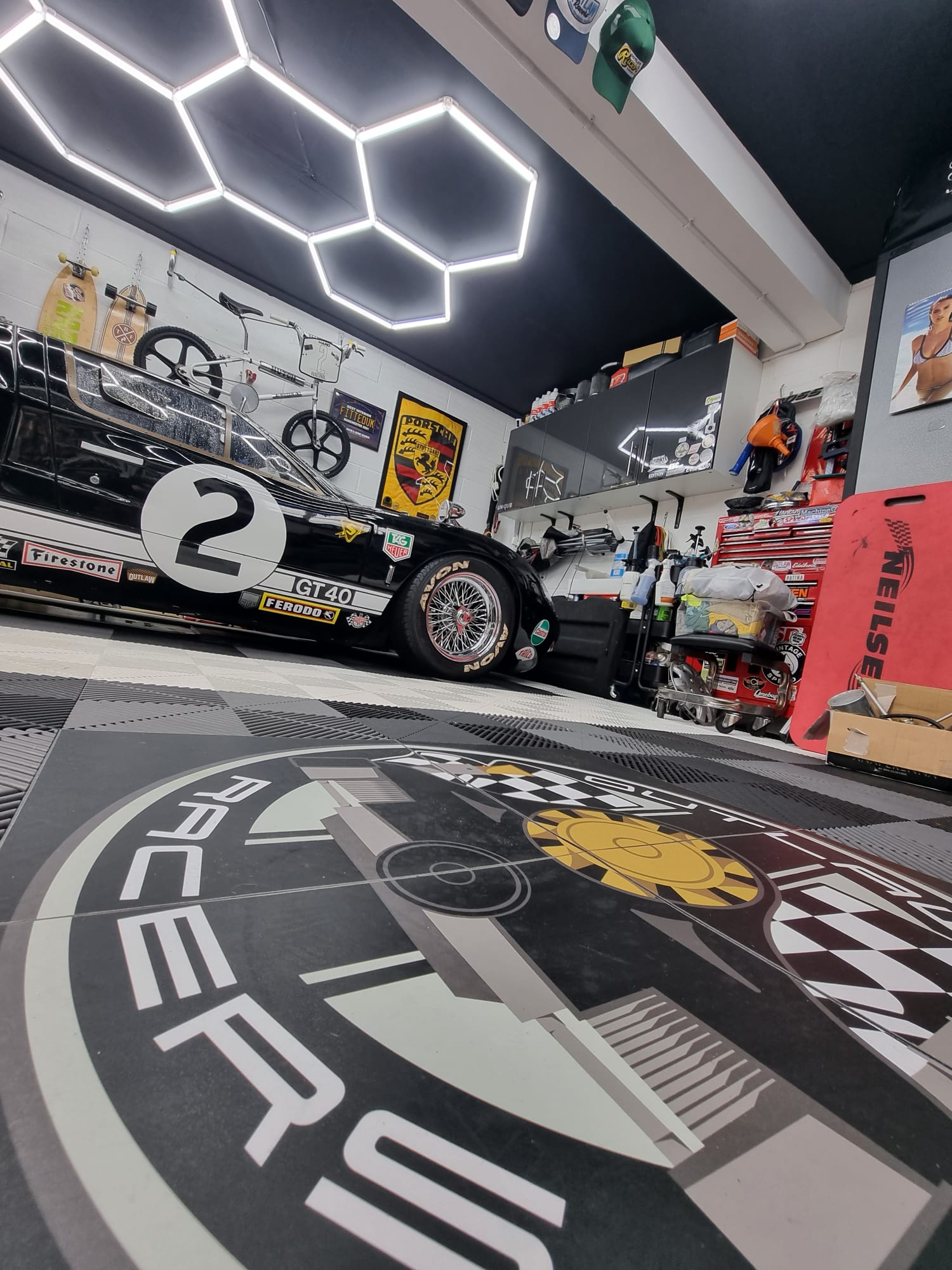 Hexagon Lighting Installation for Outlaw Racers