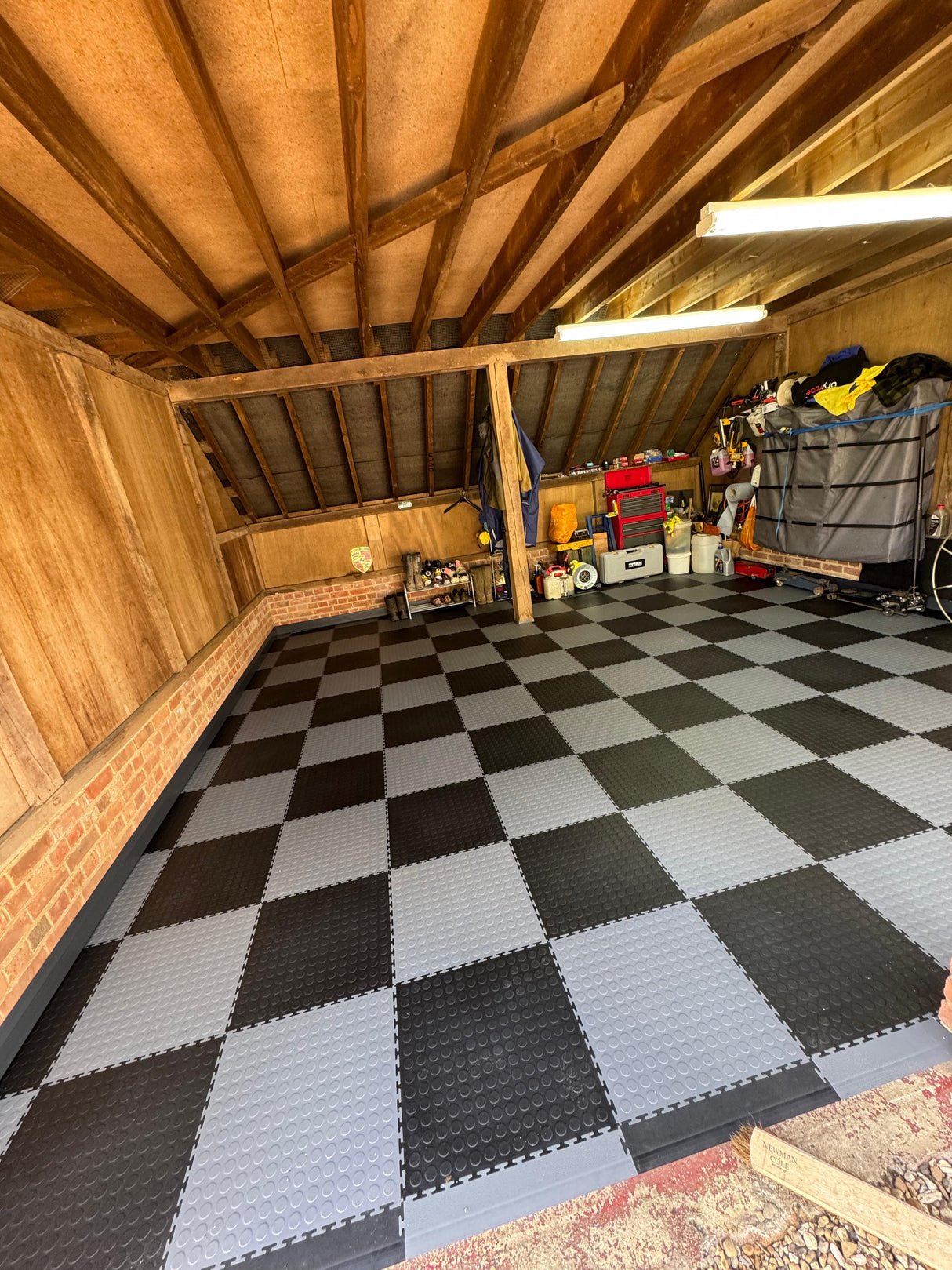 Garage Floor Tile (Premium Raised Disc)