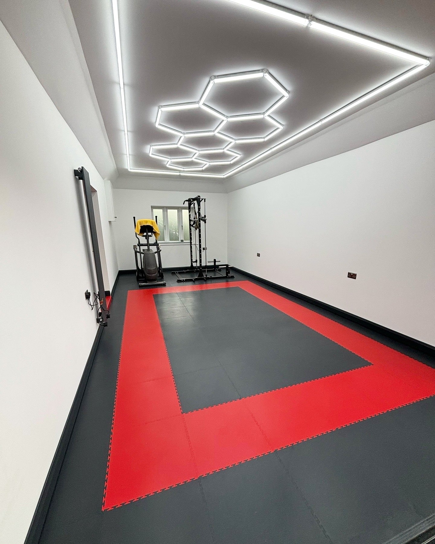 Hexagon Lighting 7 Grid System With Border