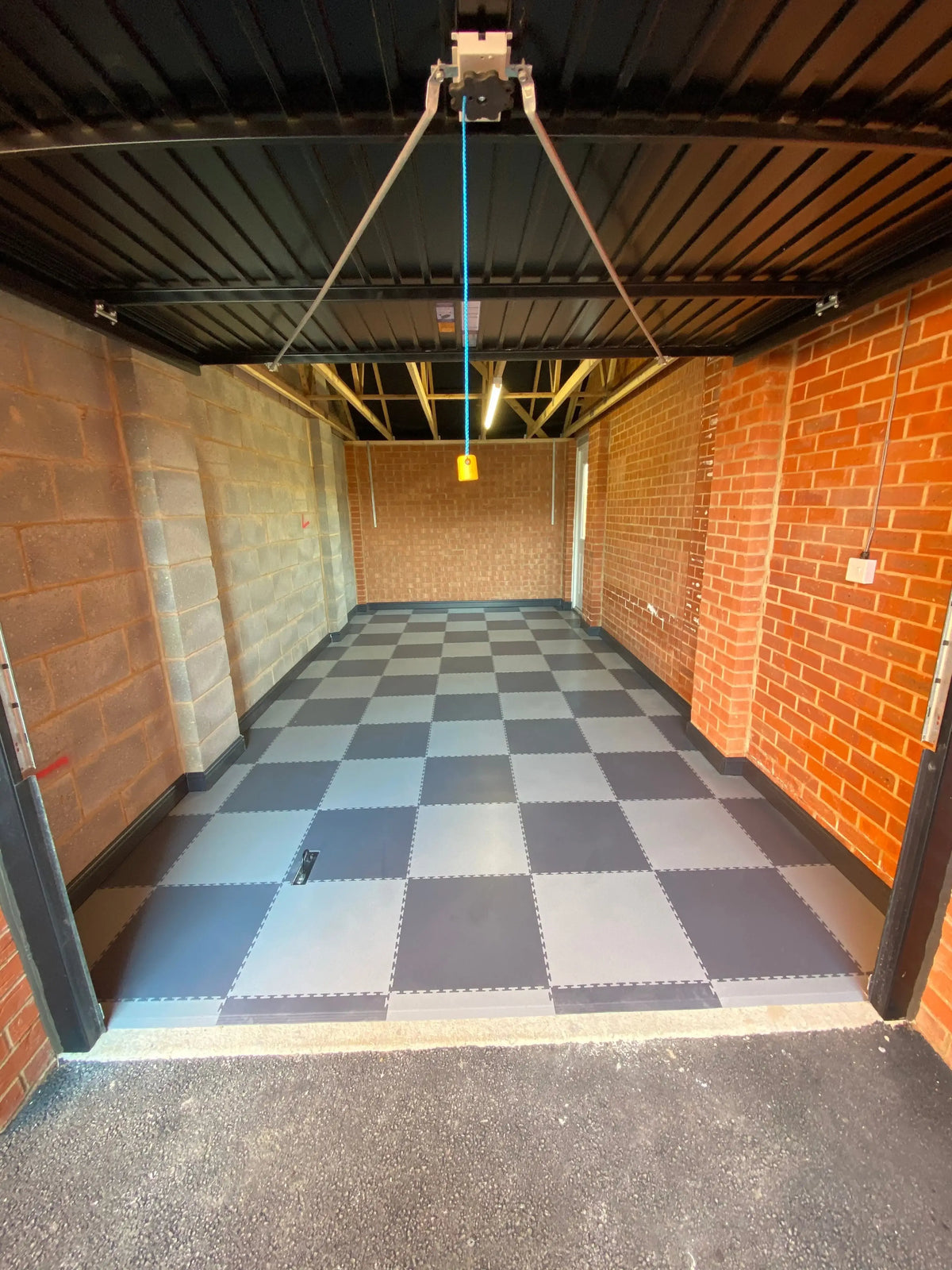 Smooth, Vented, or Raised Disc — Which Workshop Floor Tile Is Right for You?