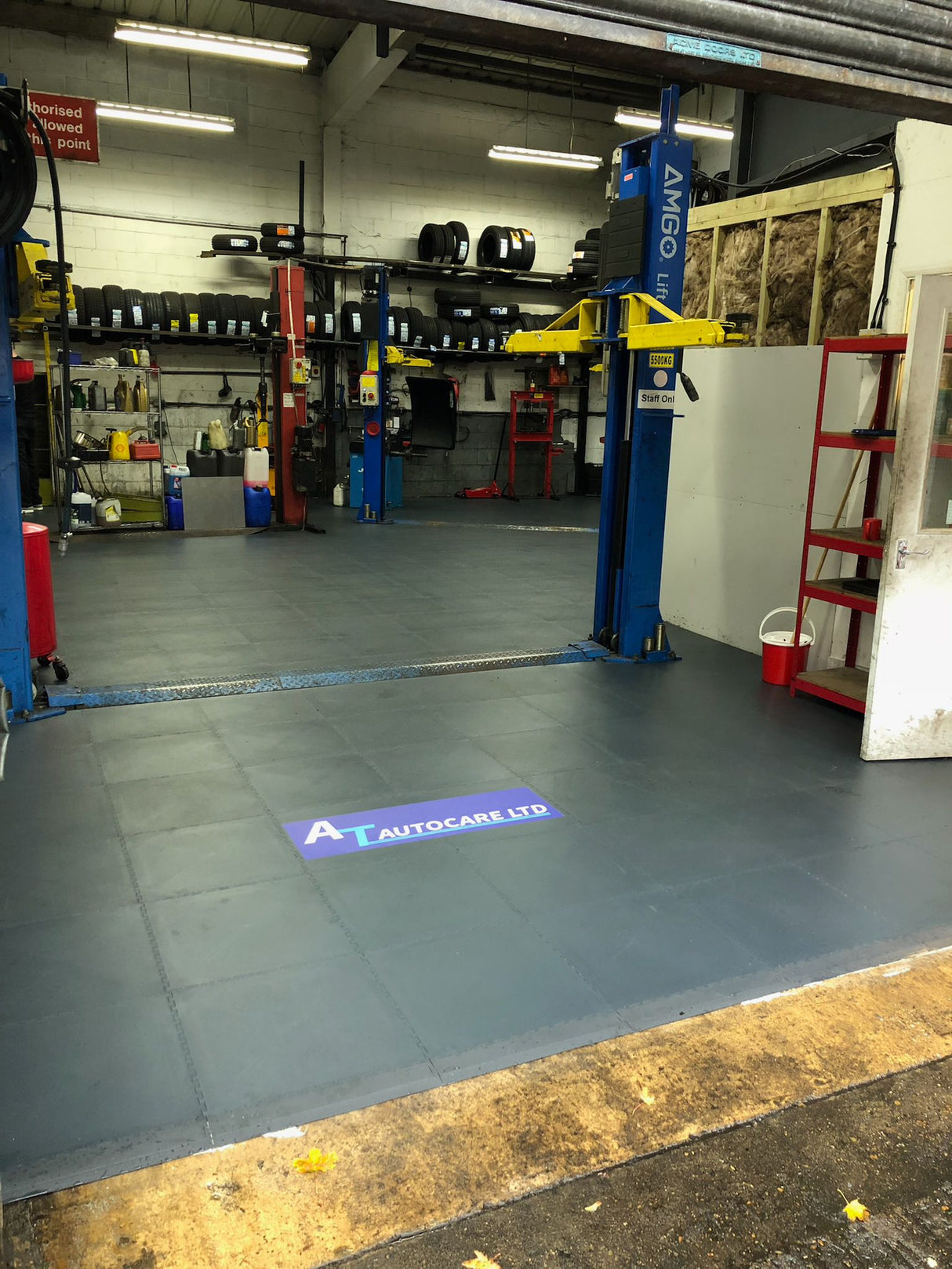 Garage Floor Tile (Premium Smooth)