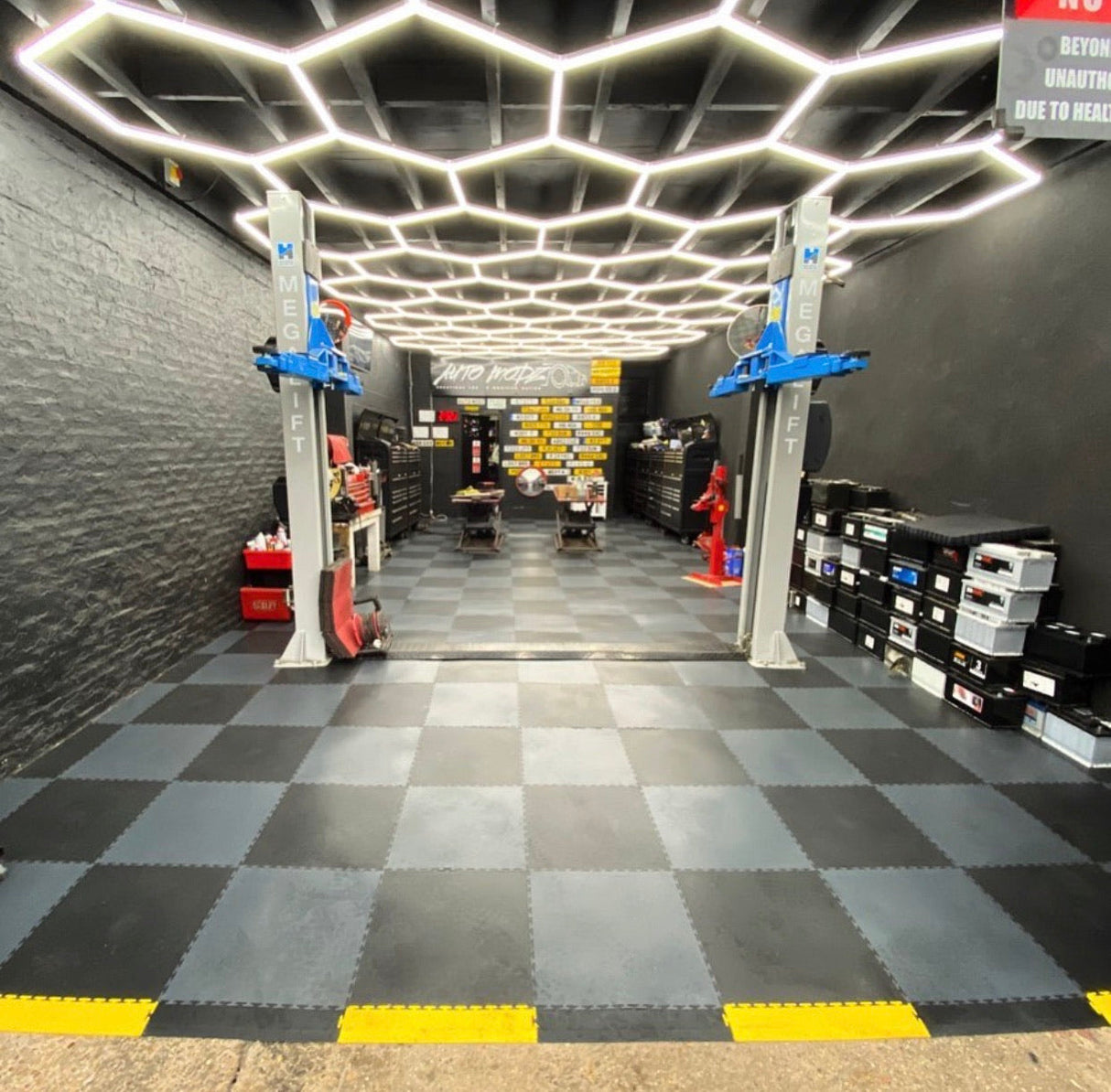 Hexagon Lighting 8 Grid System